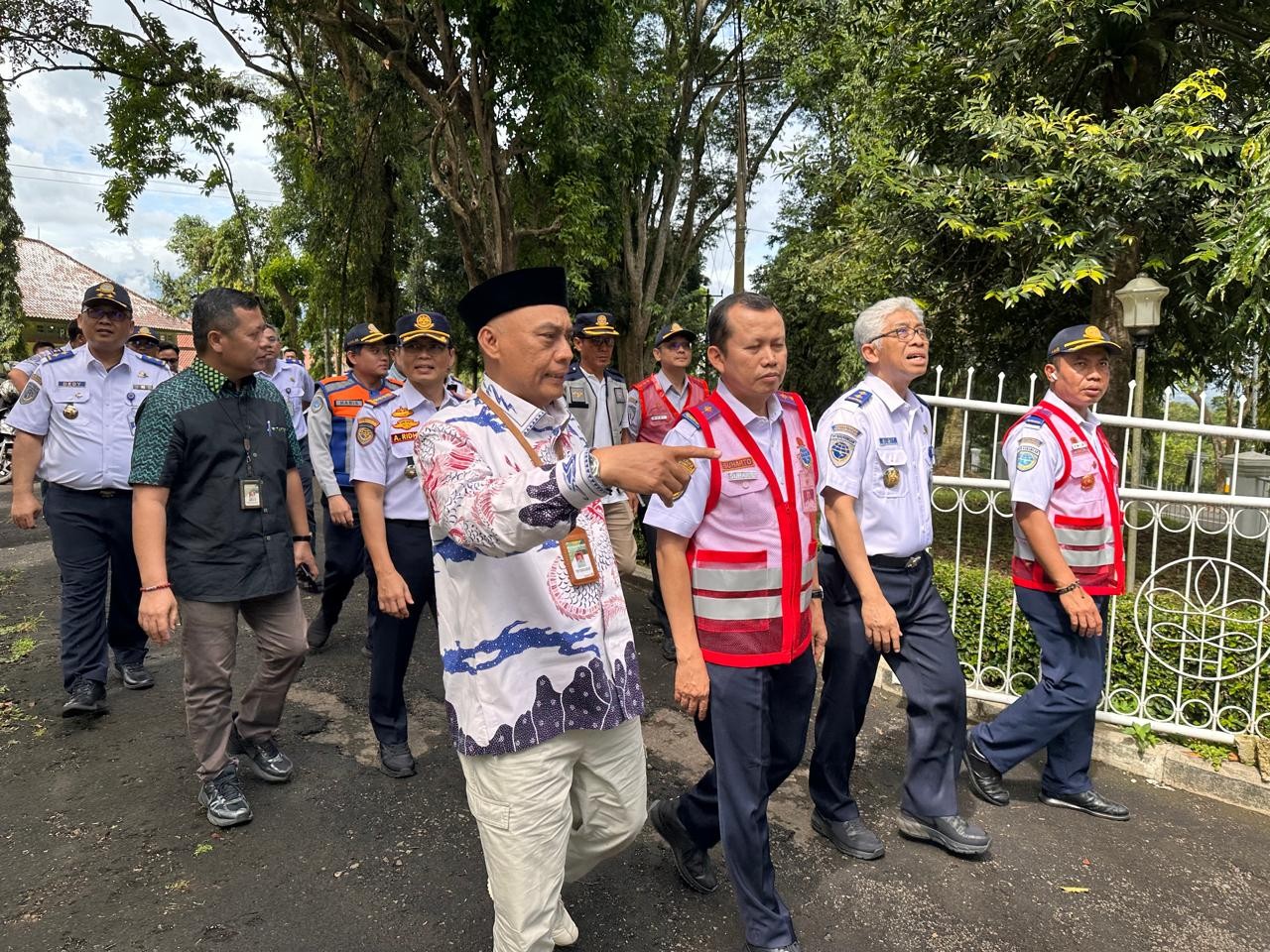 Perkuat Kolaborasi, Kemenhub dan Kementan Tingkatkan Keselamatan Lalu Lintas di Puncak